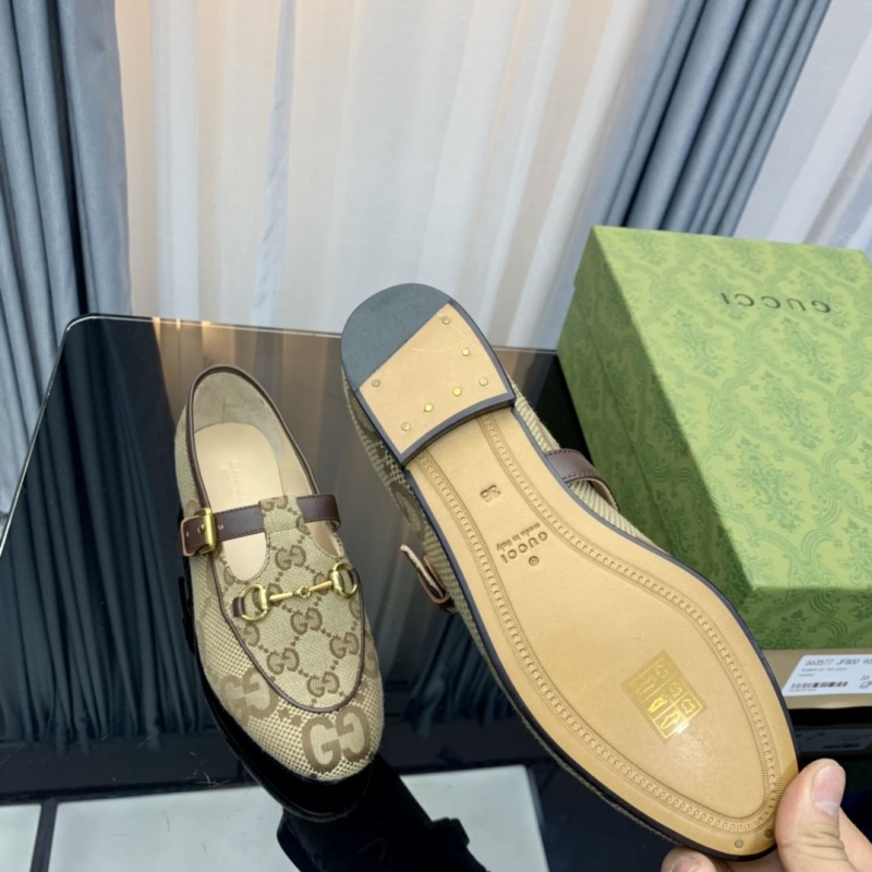 Gucci Flat Shoes